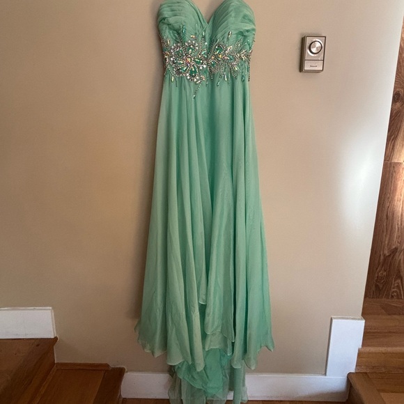 Prom Dress - Picture 2 of 10